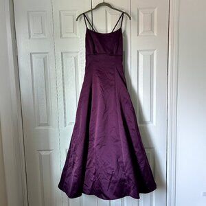 Jim Hjelm Occasions Magenta Formal Maxi Dress